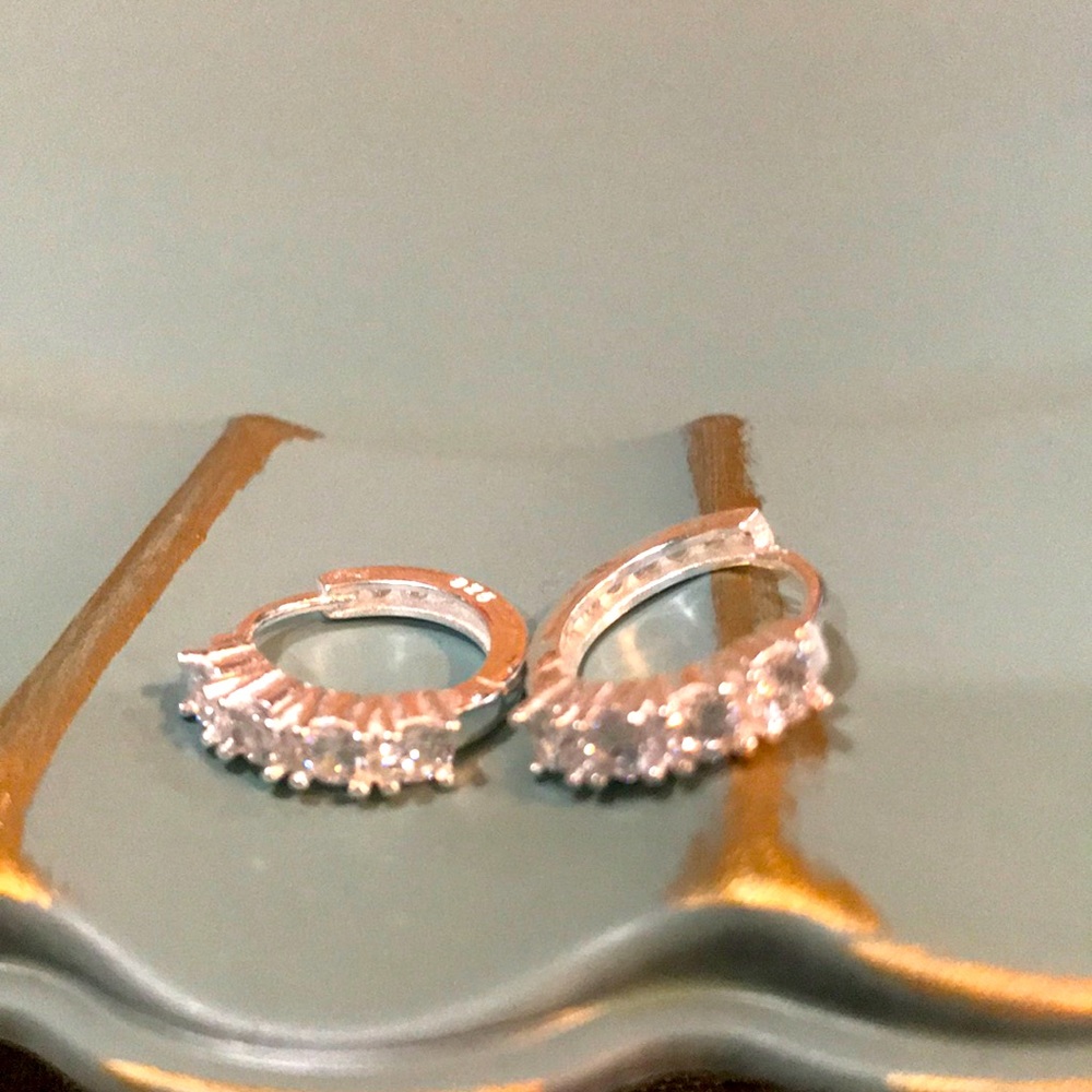 Gorgeous sterling silver earrings